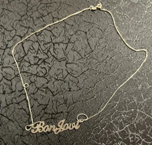 Bon Jovi Necklace Pendant Vintage Chain Jon Sambora - Picture 1 of 12