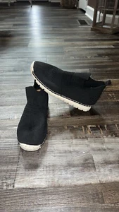 yellow box sneakers - Picture 1 of 2