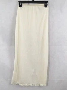 Mezzo slip vintage Lorena lunghezza media 100% nylon pizzo orlo donna taglia S beige - Foto 1 di 7