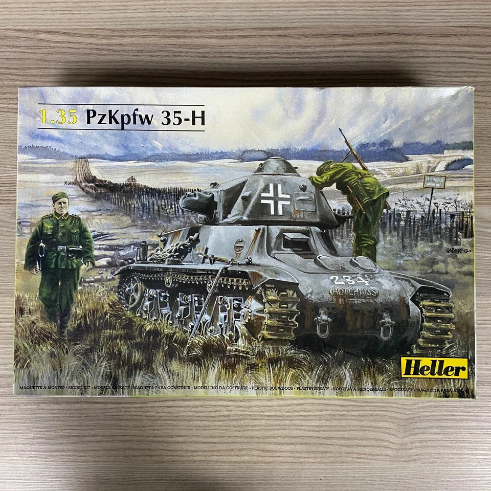 HELLER 81132 PzKpfw 35-H scala 1/35 (leggi descrizione) - Immagine 1 di 1