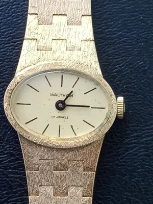 Vintage Ladies Waltham France 17 Jewels Gold Tone Manual Wind Up Watch Works - image 1 of 4