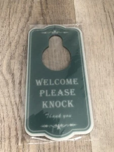 DO NOT DISTURB - Door Hanger - Double Sided - 20cm x 10cm - Picture 1 of 3