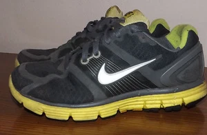 NIKE. ÜBERGRÖSSE 6 GRAUE SPORTLICHE DAMENLAUFSCHUHE HERGESTELLT IN VIETNAM NIEDRIGER PREIS - Bild 1 von 8