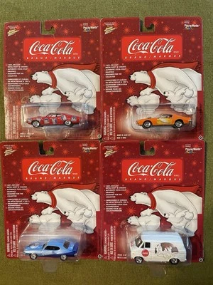 Lote De 4 Oso Polar Die Cast Coca Cola Colección Papá Noel Y Oso Polar Foto 1 de 4