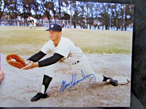Autographed 8 x 10" Photo - MARV THRONEBERRY (CC - Picture 1 of 3