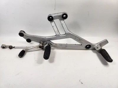 93-99 Ducati Monster 900 M900 1996 OEM juego trasero izquierdo palanca de cambios soporte de clavija de pie Foto 1 de 2