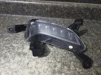 17 18 Hyundai Elantra Sedan Right Passenger Daytime Running Lamp 92208-F2100 OEM Foto 1 de 4