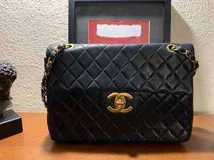 Authentic CHANEL Vintage Luxurious Black Lambskin Maxi Classic Flap Bag 24k Gold - Picture 1 of 6