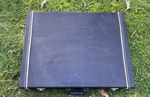 5 Guitar Bass Formed Stand Rack Display Hard Case Solid Holder Stable Storage - Picture 1 of 8