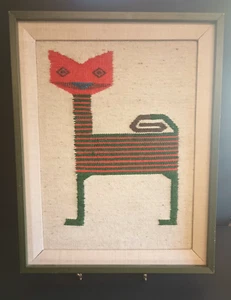 Vintage Handwoven Wool Framed South America Textile Art Cat 19"x15" - Picture 1 of 12