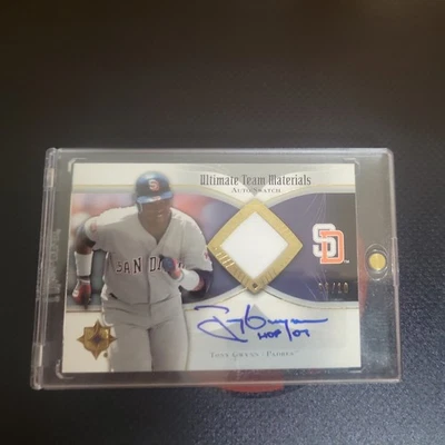 UD Ultimate Team Materials Tony Gwynn 2007 juego usado parche automático Ser# 8/10 Padres Foto 1 de 4