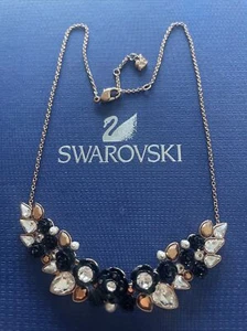 Sparkling SWAROVSKI Swan Signed Black & Ice Crystal Necklace In Original Box Z36 - Picture 1 of 21