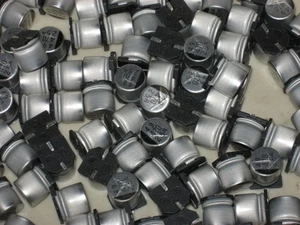 470uf 25 volt surface mount electrolytic capacitors, new, quantity of 2 - Picture 1 of 2