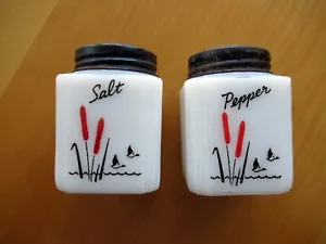 McKee Tipp City Milchglas Rohrkolben Design Streuer Salz und Pfeffer EUC - Bild 1 von 8