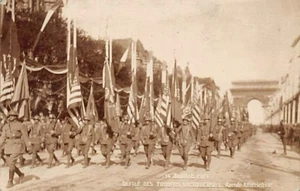 AK FRANKREICH: American Army Victory Parade, 1919, Paris, Arc de Triomphe - Bild 1 von 2
