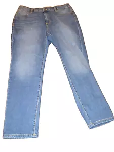 Style and Co Jeans Straight Leg Size 18 High Rise Light Wash NEW WITH TAGS - Picture 1 of 14