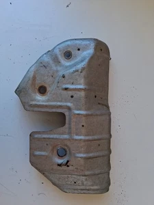84-95 Toyota Pickup 4Runner 22RE Exhaust Manifold Heat Baffle Exhaust Shield OEM - Picture 1 of 9