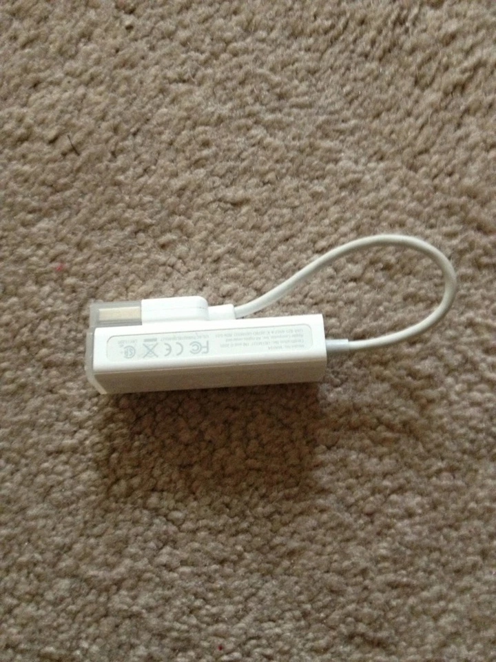 Genuine Apple dial-up external USB Modem 56 Kbps MA034Z/A - Image 1 of 2