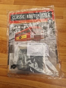 HACHETTE 1/12 CONSTRUYE EL CLÁSICO ROUTEMASTER BRITAINS AUTOBÚS MÁS ICÓNICO EDICIÓN 81 - Imagen 1 de 2