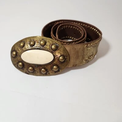 Nine West Cuero WMS Cinturón Punto Látigo Ovalado Latón Tachonado Hebilla Talla Pequeña Dorado Foto 1 de 4