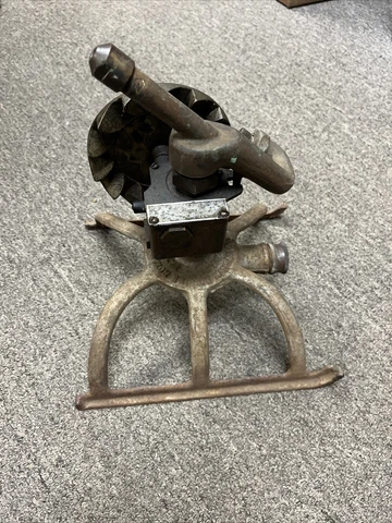 Vintage 1925 DOUBLE ROTARY SPRINKLER CO KANSAS CITY MO Spins 360 Degrees! Cover