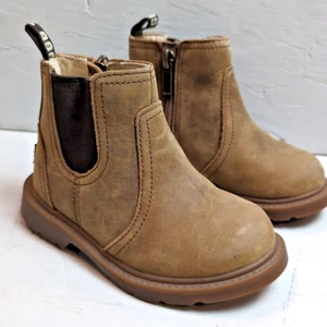 UGG Boots Kleinkind 8 Bolden Ankle Chelsea 1112455T Freizeit Beige Leder Zum Überziehen - Bild 1 von 7