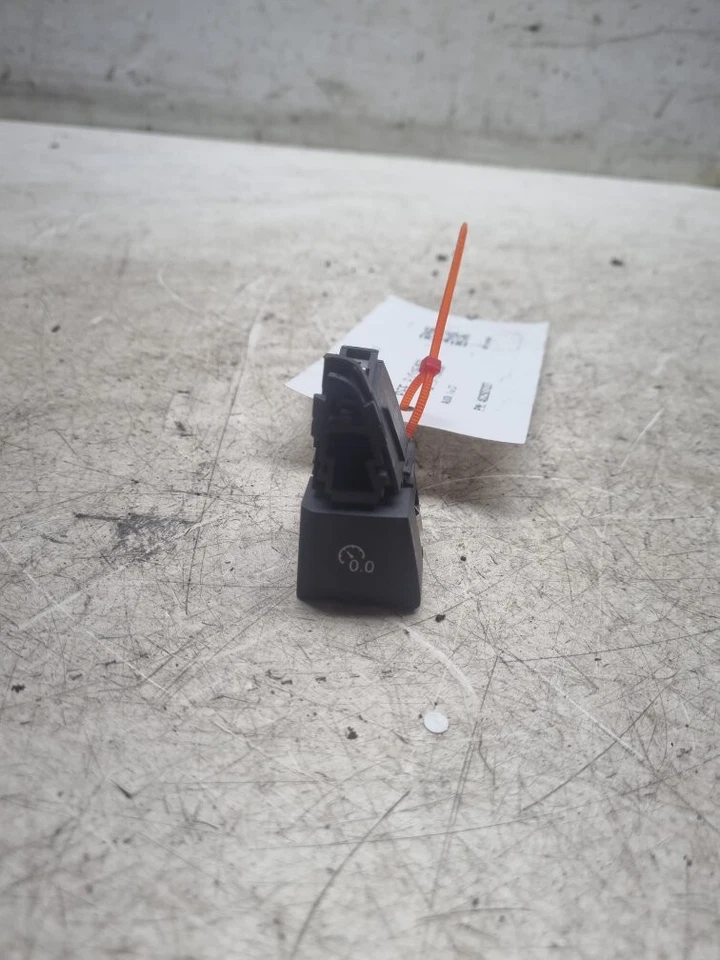 AUDI A6 C7 CRUISE CONTROL SWITCH BUTTON 4G2927227 2011-2018 - Image 1 of 4