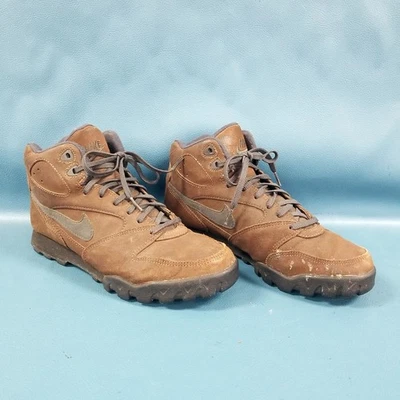 Botas de Senderismo Nike Caldera ACG Años 90 De Colección Gamuza Cuero Marrón Para Hombre Talla 9 Foto 1 de 4