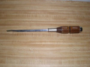 Destornillador recto estándar ranurado con mango de madera Proto Professional 9708 - Imagen 1 de 6