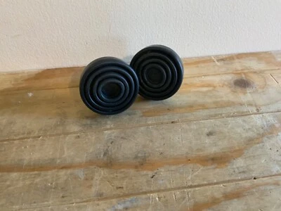 NORDICTRACK ELITE 1500 TREADMILL ADJUSTABLE RUBBER FEET - PAIR - Image 1 of 2