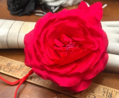 seda 6.5" rosas hojas 1 pieza envuelto a mano EE. UU. rojo Foto 1 de 4