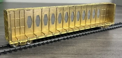 Overland Models HO Brass OMI-1349 Thrall Center Beam 64-ft Flat Car - Unpainted! - Image 1 of 4
