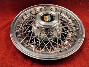 Buick: 1980, 1981, 1982, 1983-1990 (RWD), 15 Inch Factory Wire Hubcap, #647 - Picture 1 of 10