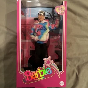 Ken Puppe trägt Hoodie "I Am Kenough" - Barbie The Movie JBH60 AUSVERKAUFT! - Bild 1 von 12