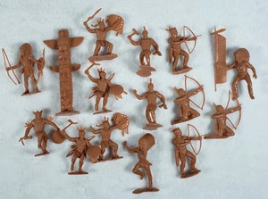 14 Vintage Marx Fort Apache Spielset Indianer Figuren & 1 Totempfahl Butterscotch - Bild 1 von 13