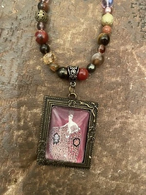 Art Nouveau Erte Ámbar Donna Bronce Filigrana Colgante Cristal Jaspe Collar Foto 1 de 3