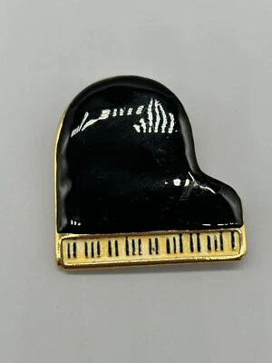 Vintage Signed CM95 Baby Grand Piano Gold Tone Black Enamel Beautiful Pin Brooch - Image 1 of 4
