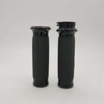 2x Motorcycle Hand Grips For Harley Davidson Touring Dyna Softail Sportster XL - Image 1 of 4