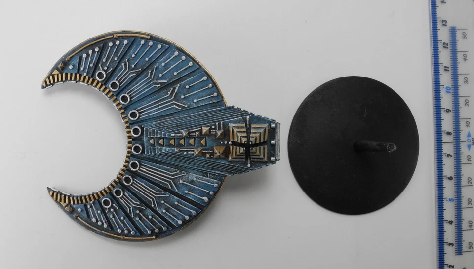 BARQUE TUMBA CLASE NECRON CAIRN Flota de Batalla de Metal Necrones Góticos Tumba Barco Años 90 T4a Foto 1 de 4