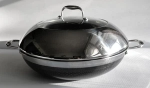 Wok híbrido de acero inoxidable HexClad de 14" con tapa - Sartén antiadherente para utensilios de cocina - Imagen 1 de 7