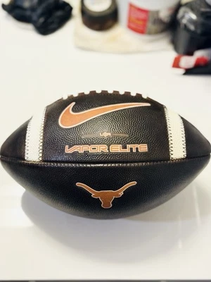 Texas Longhorn NIKE Juego Oficial Fútbol - Juego Completamente Preparado Foto 1 de 4