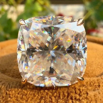 17 Ct Certified Treated Beautiful Off White Diamond Cocktail Ring In 925 Silver - Image 1 of 4