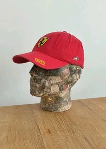 Gorra Ferrari Alpinestars Vintage Pit Crew Gorra Flexfit Roja Talla Única Adultos 550 GTS - Imagen 1 de 8