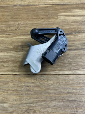 Оригинальный датчик уровня высоты передней правой подвески для BMW 850i G16 2019-2024 годов выпуска - Изображение 1 из 4