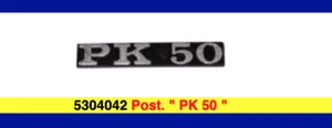 5304042 Targhetta Logo Emblema Posteriore per Piaggio 50 VESPA PK - Foto 1 di 1
