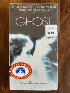 1990 NEW Ghost VHS Tape Factory Paramount Sealed Patrick Swayze Demi More Whoopi - Picture 1 of 3