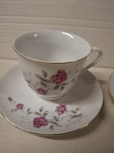 9 Tassen mit Untertasse und Goldrand, Hebei Porzellan China, Vintage, Nachlass - Bild 1 von 4