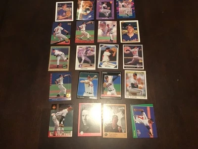 TOM GLAVINE Oddball Insert & Regular issue Baseball  LOT #2 BRAVES YOU CHOOSE - Image 1 of 4