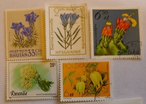 FLOWERS - (5) Various Countries, 3 stamped / 2 mint unhinged - Picture 1 of 8