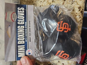 SAN FRANCISCO GIANTS  BASEBALL  BOXING GLOVES  CAR OFFICE HOME - Picture 1 of 3